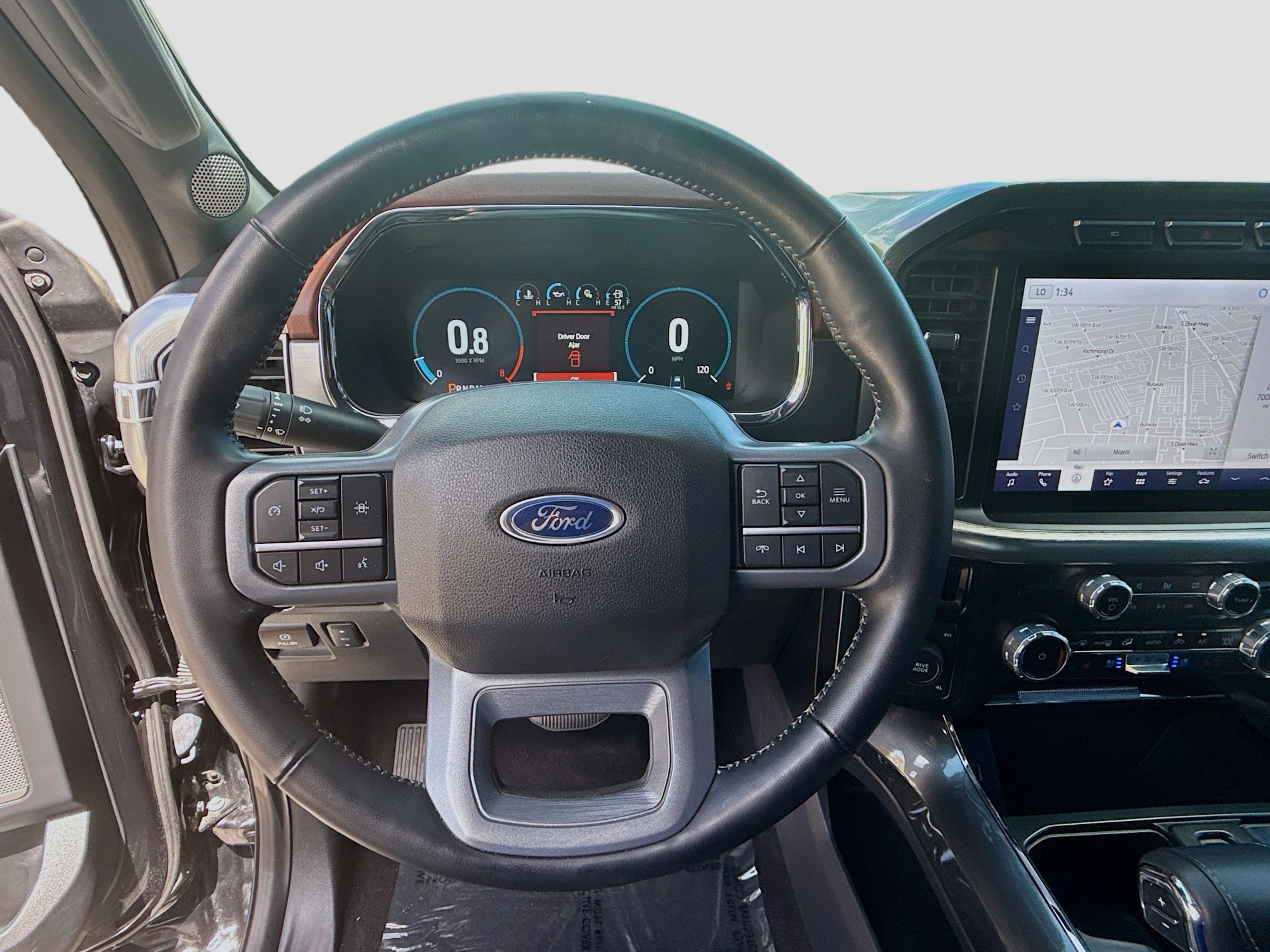 Used 2023 Ford F150 Lariat image 10