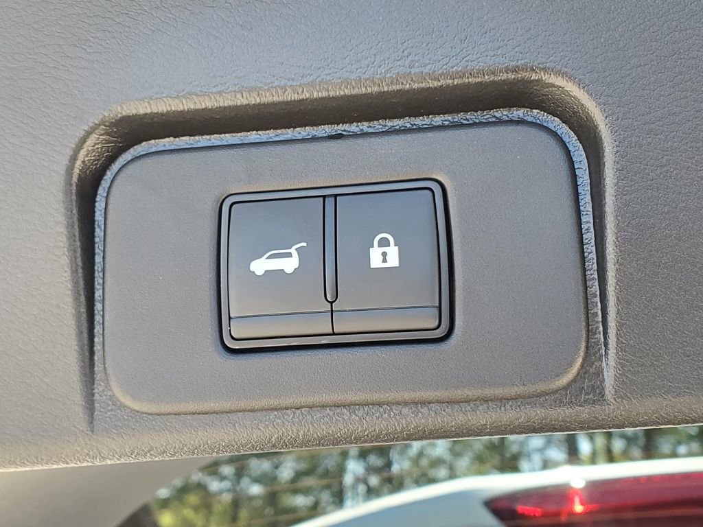 Certified 2023 Nissan Rogue SV w/ SV Premium B Package FWD image 14