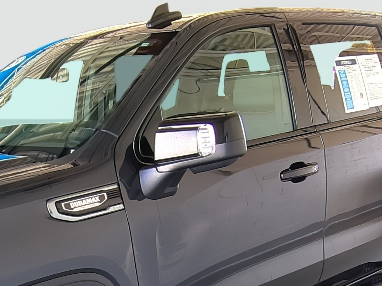 Used 2025 GMC Sierra 1500 AT4 image 8