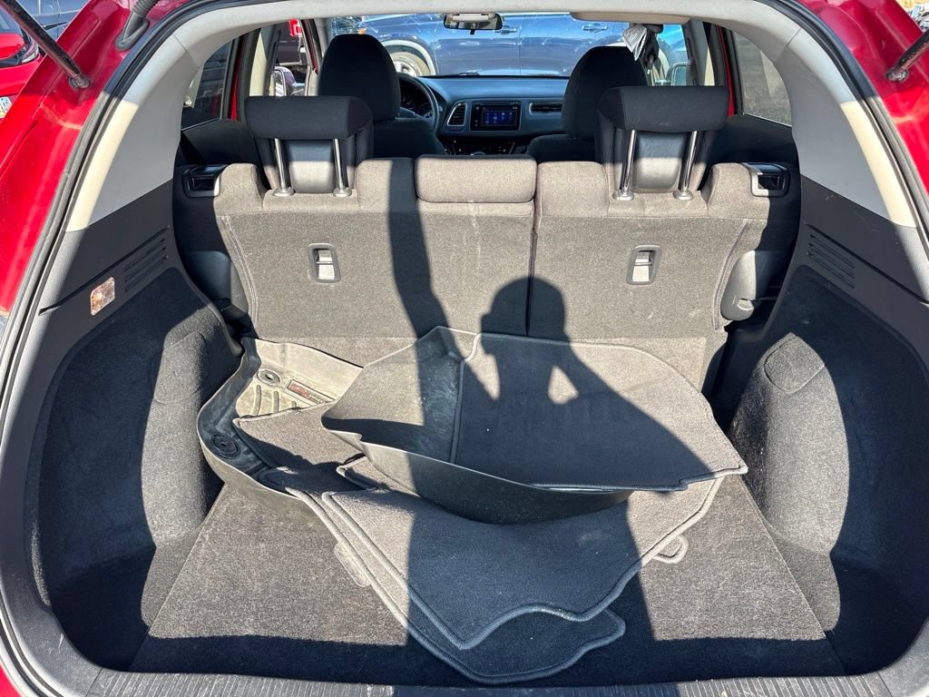 Used 2018 Honda HR-V EX image 11