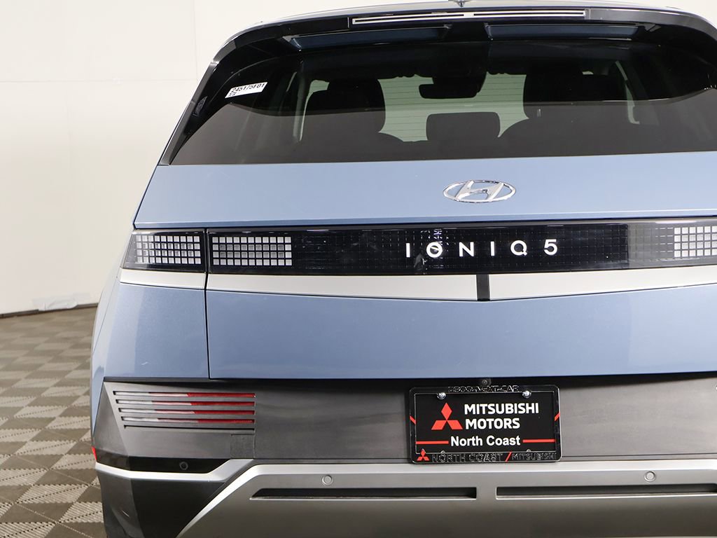 Used 2024 Hyundai Ioniq 5 SEL AWD/4WD image 16