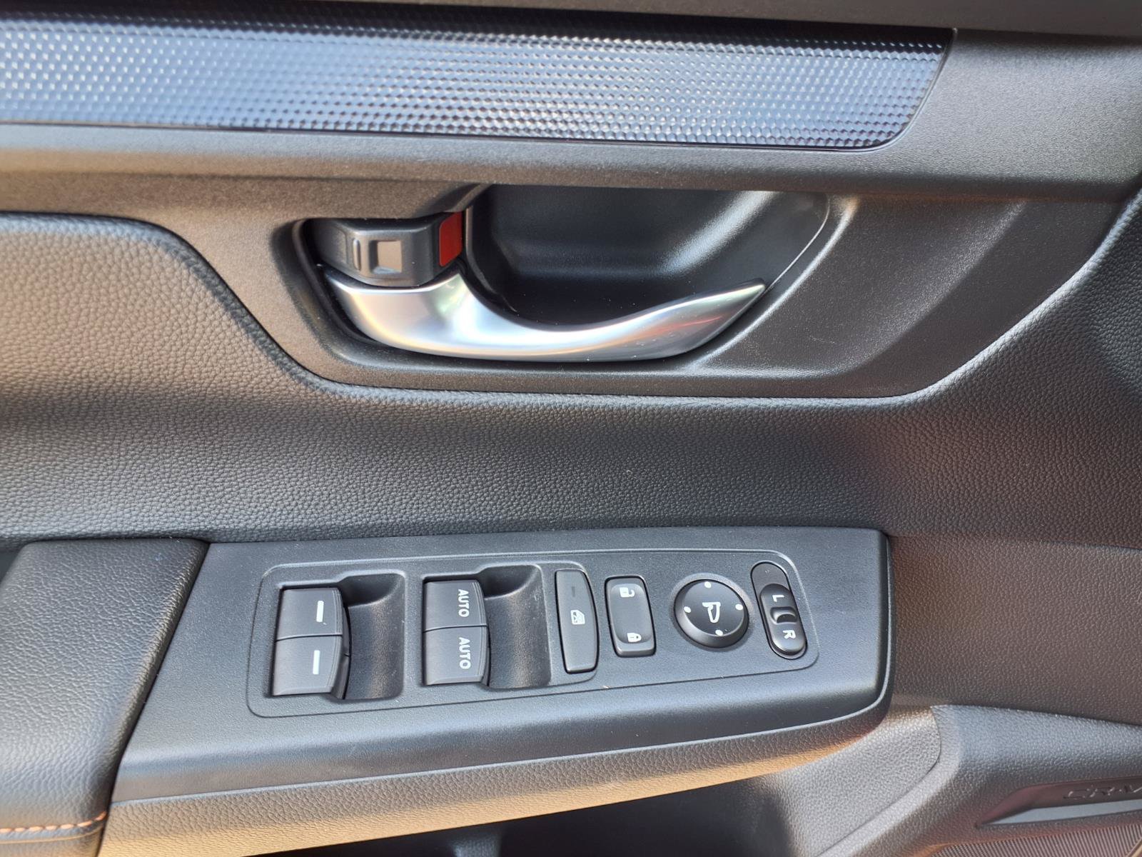 Used 2025 Honda CR-V Sport image 23