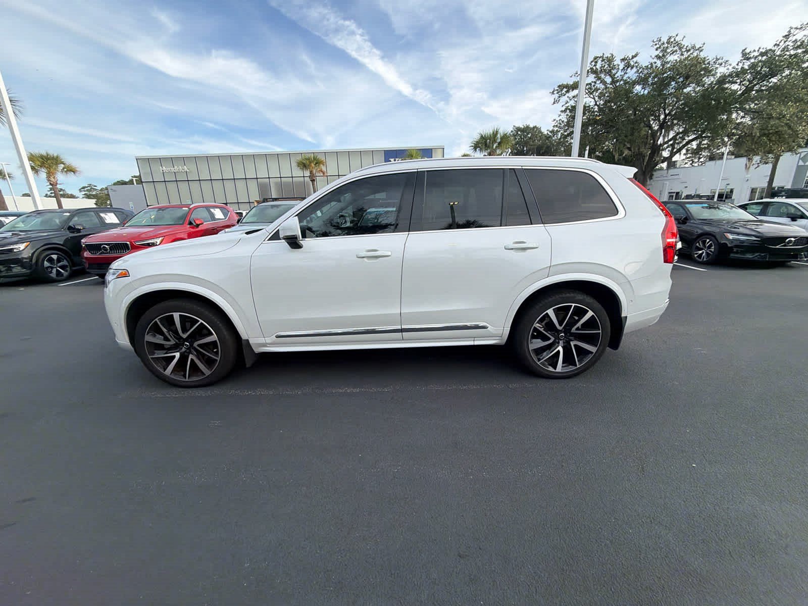 Certified 2023 Volvo XC90 B6 Plus w/ Protection Package Premier AWD/4WD image 12