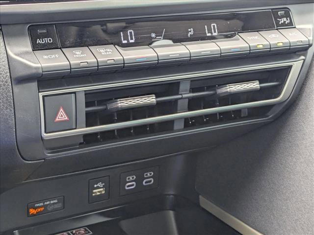 Used 2026 Toyota Camry LE FWD image 15