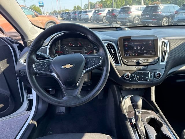 Used 2021 Chevrolet Malibu LT FWD image 15