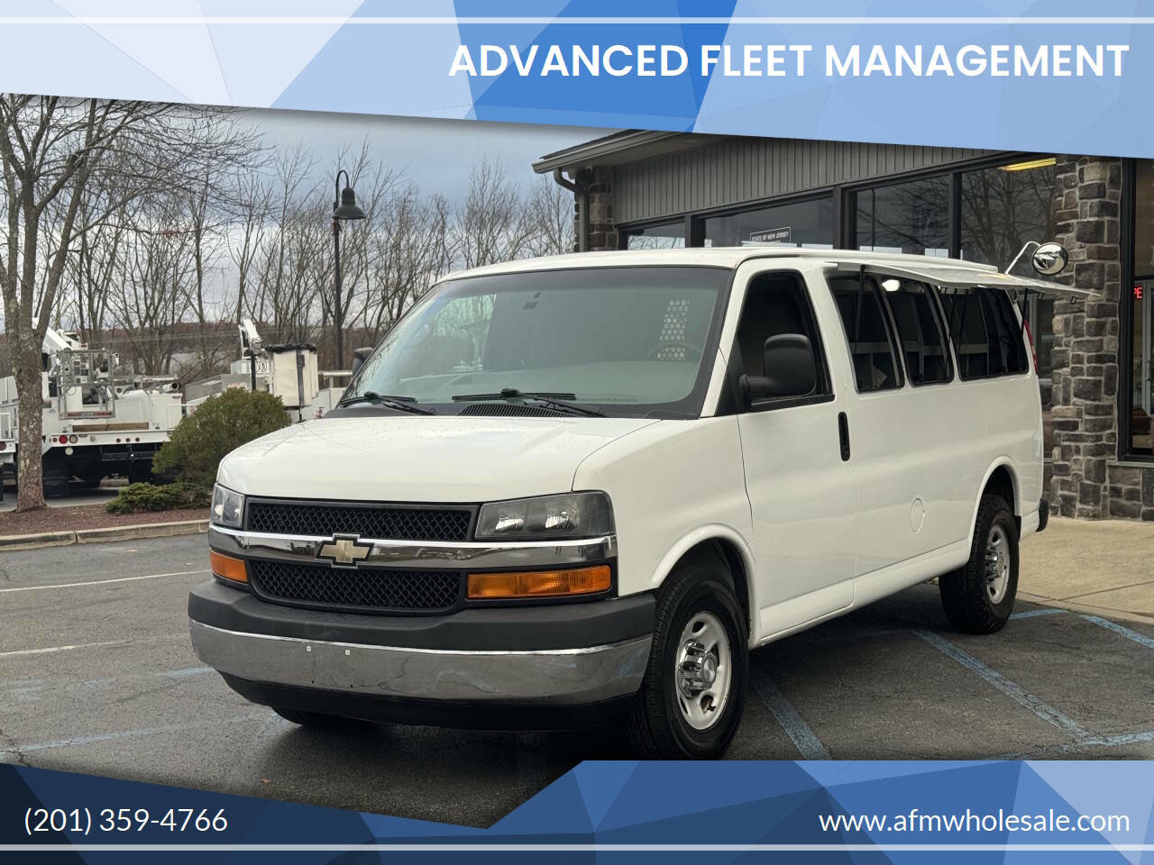 Used 2011 Chevrolet Express 2500 w/ Express Access Plus Package image 1