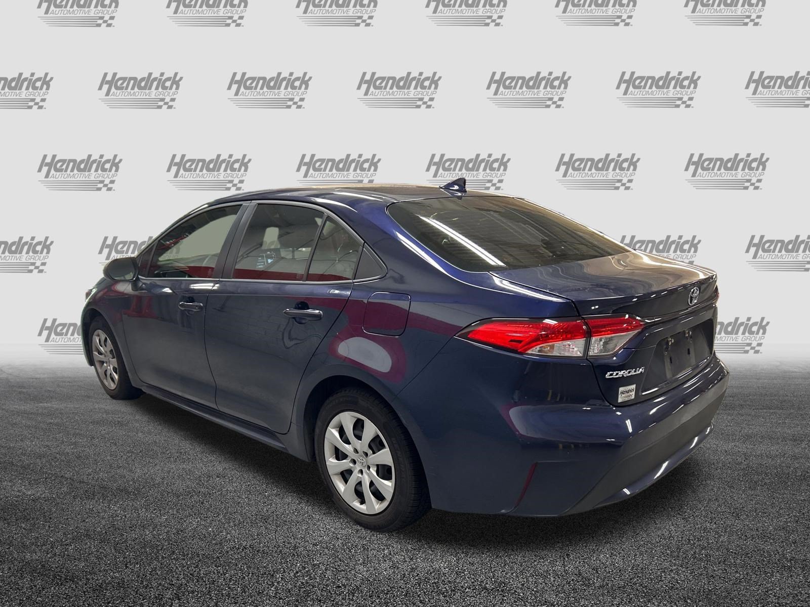 Used 2020 Toyota Corolla LE FWD image 7