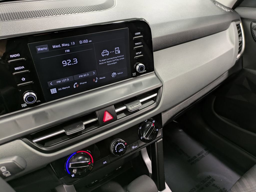 Used 2024 Kia Seltos LX AWD/4WD image 11