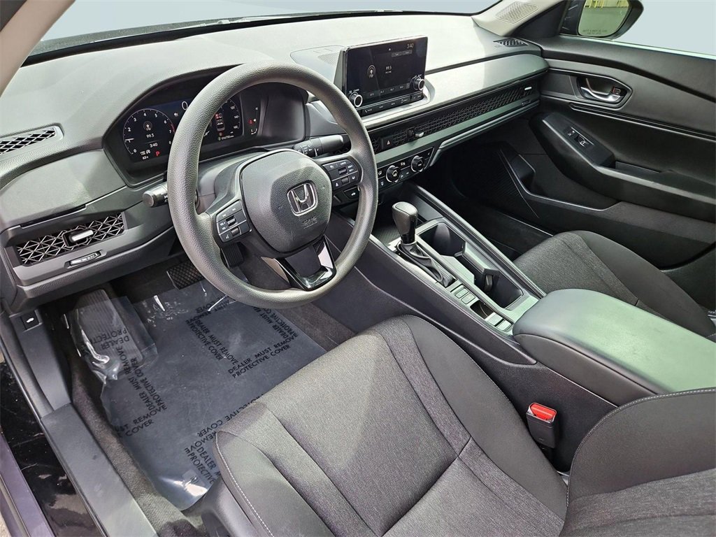 Used 2023 Honda Accord EX image 13
