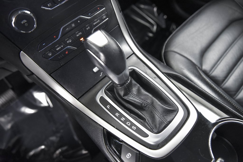 Used 2016 Ford Edge SEL w/ Equipment Group 201A image 21