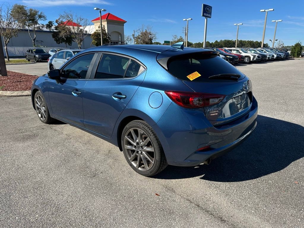 Used 2018 MAZDA MAZDA3 Grand Touring w/ Premium Equipment Package image 8