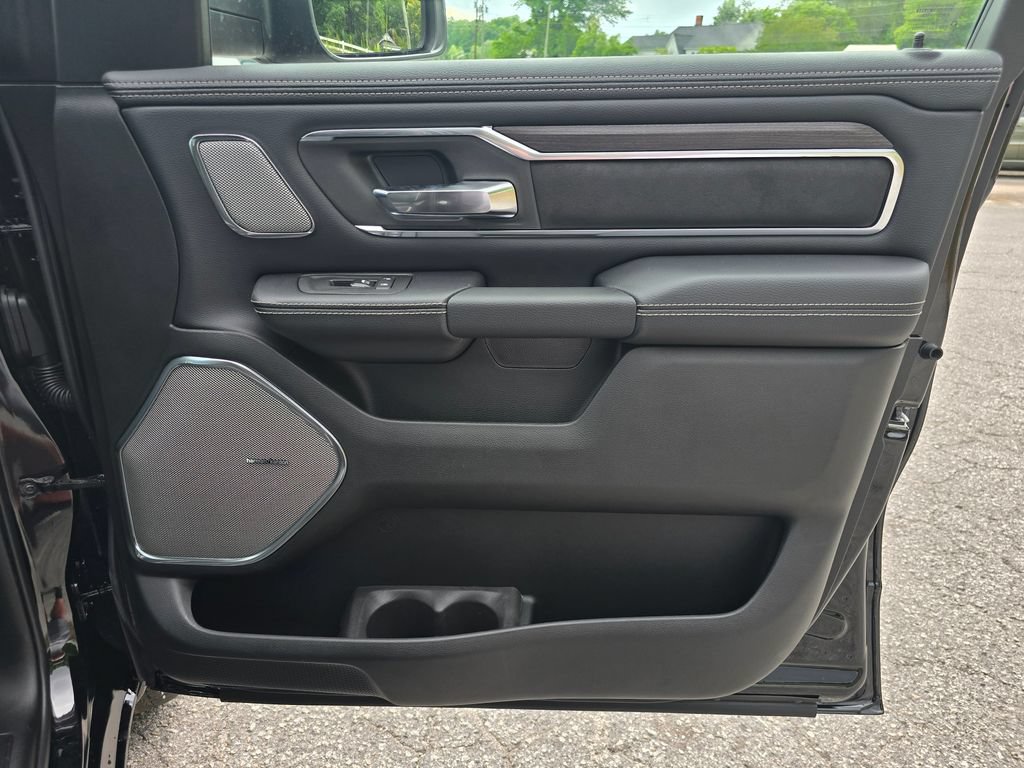 New 2026 RAM 1500 Laramie AWD/4WD image 35