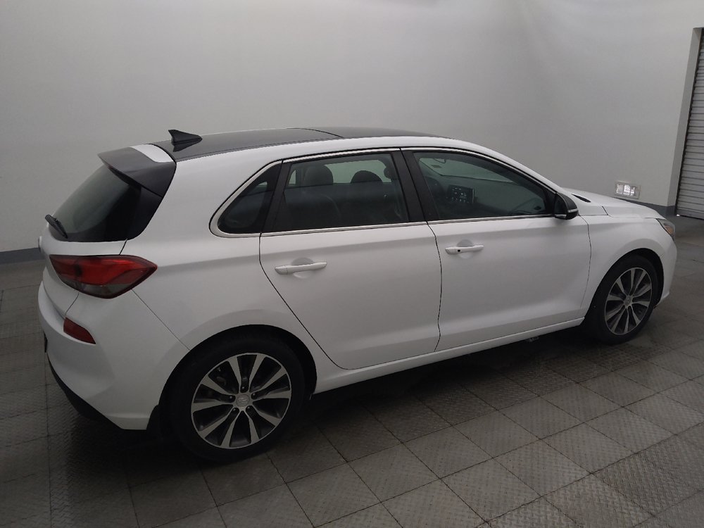 Used 2019 Hyundai Elantra GT w/ Style Package 02 FWD image 10
