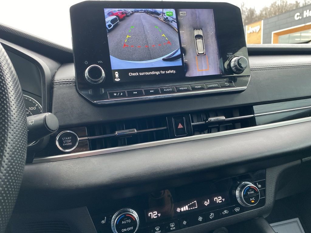 Used 2024 Mitsubishi Outlander SE image 29