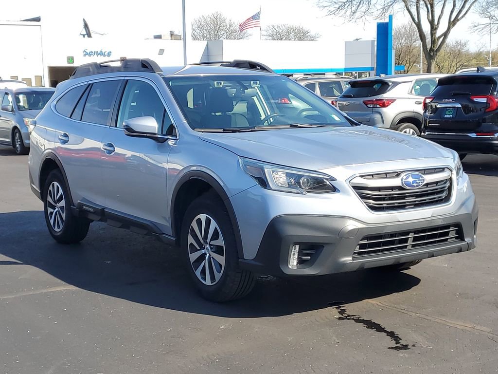Used 2021 Subaru Outback Premium image 2