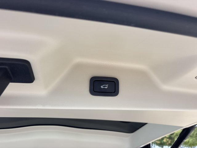 Used 2020 Land Rover Range Rover HSE AWD/4WD image 10