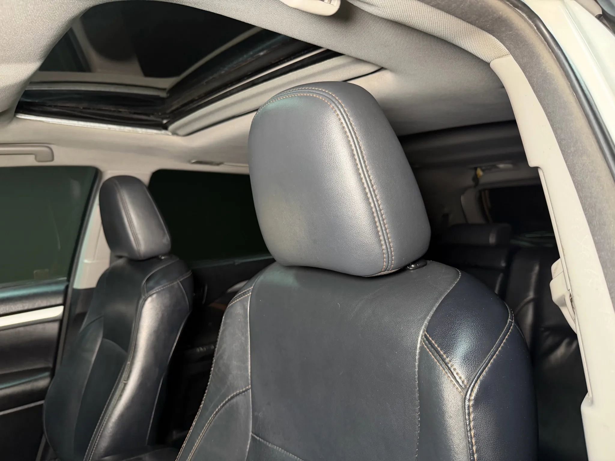 Used 2016 Toyota Highlander XLE w/ Preferred Accessory Package FWD image 38