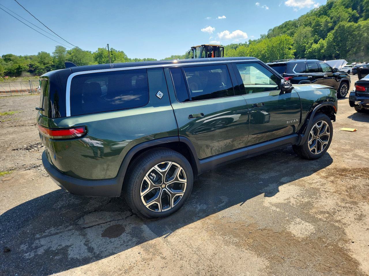 Used 2026 Rivian R1S Adventure AWD/4WD image 5