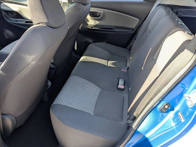 Used 2017 Toyota Yaris L image 17