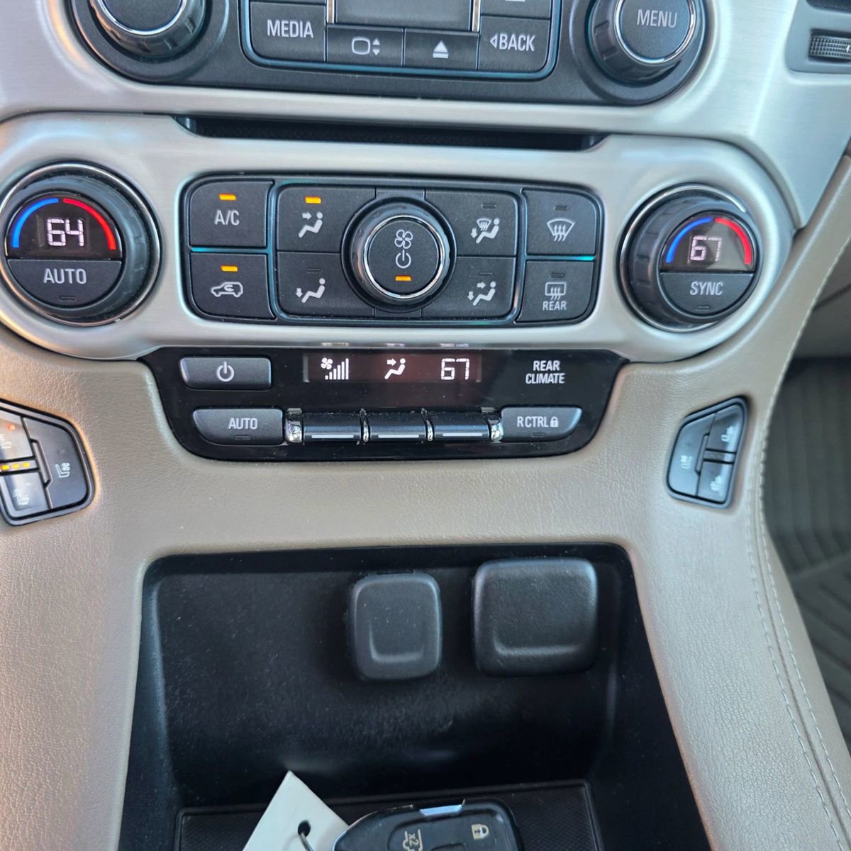 Used 2018 GMC Yukon SLT w/ Premium Edition AWD/4WD image 21