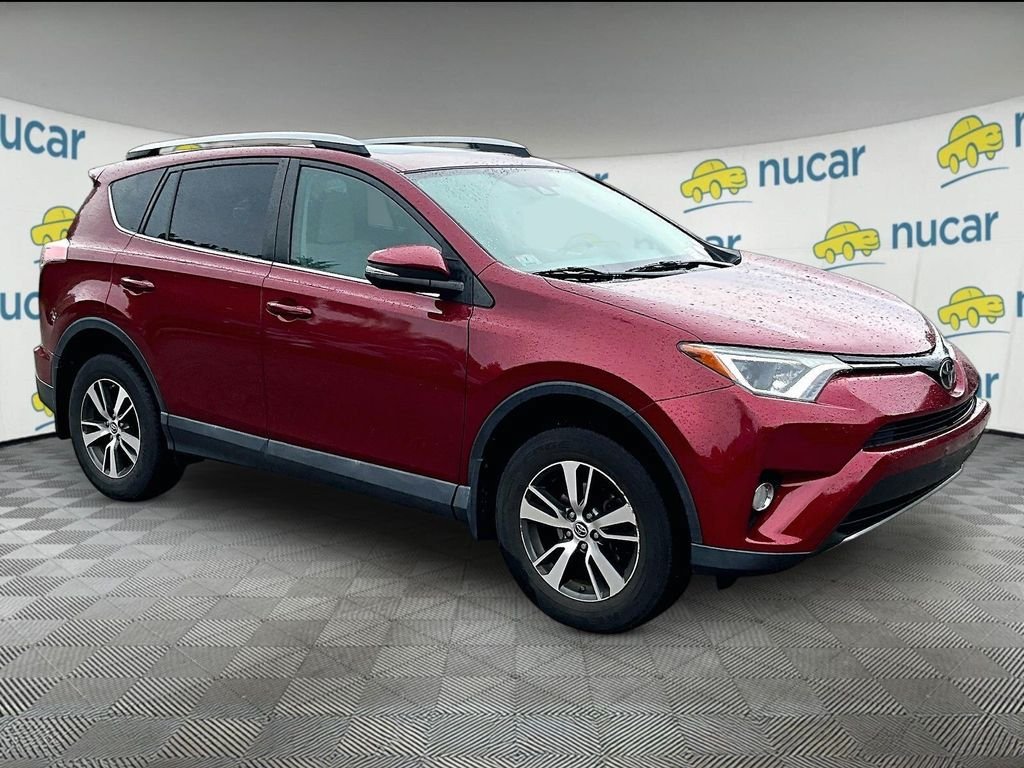 Used 2018 Toyota RAV4 XLE AWD/4WD image 1