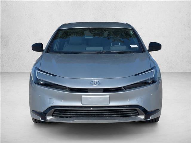 Used 2024 Toyota Prius XLE FWD image 2