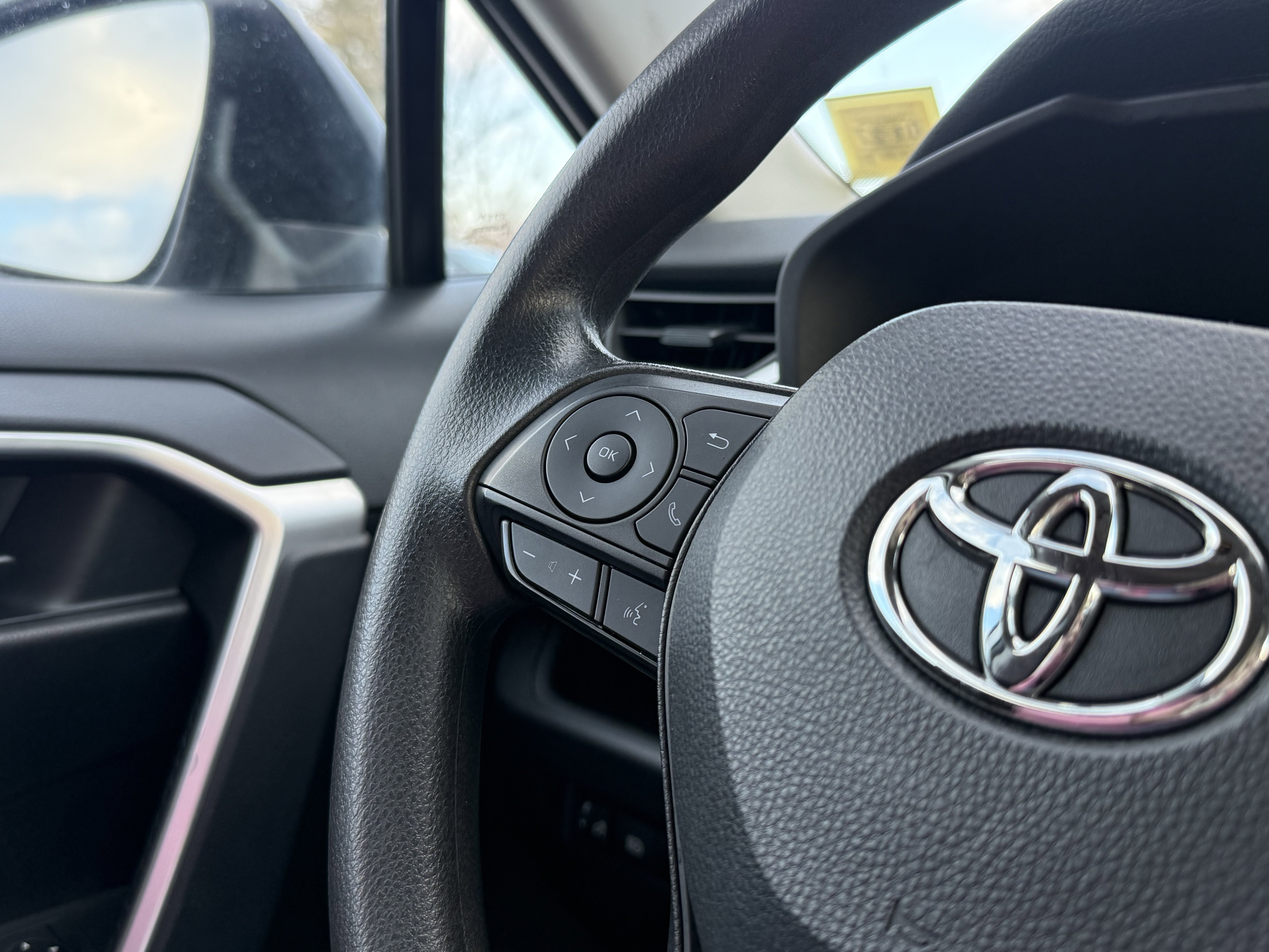 Used 2024 Toyota RAV4 LE image 16