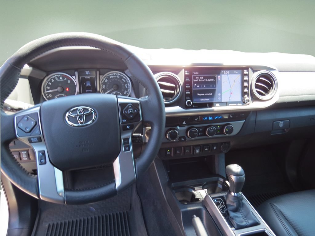 Used 2023 Toyota Tacoma Limited AWD/4WD image 22