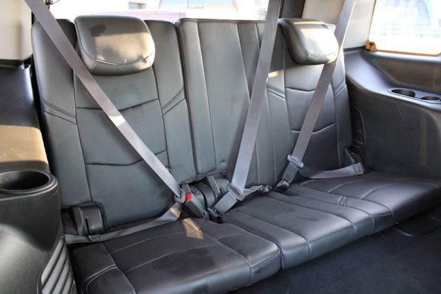 Used 2016 Cadillac Escalade Luxury RWD image 53