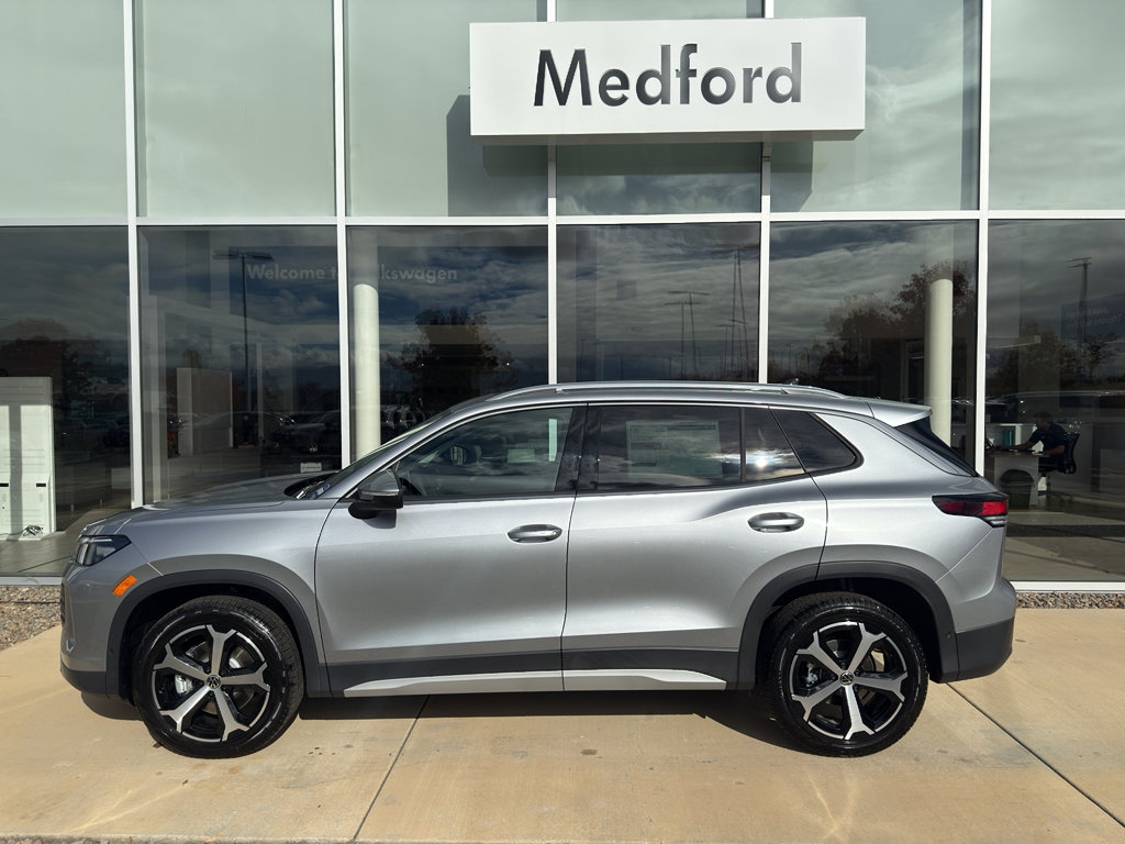 New 2026 Volkswagen Tiguan SE image 7