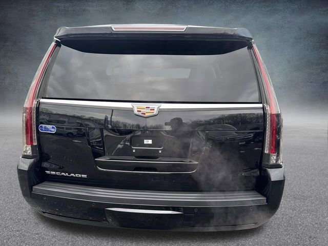 Used 2017 Cadillac Escalade Luxury image 6