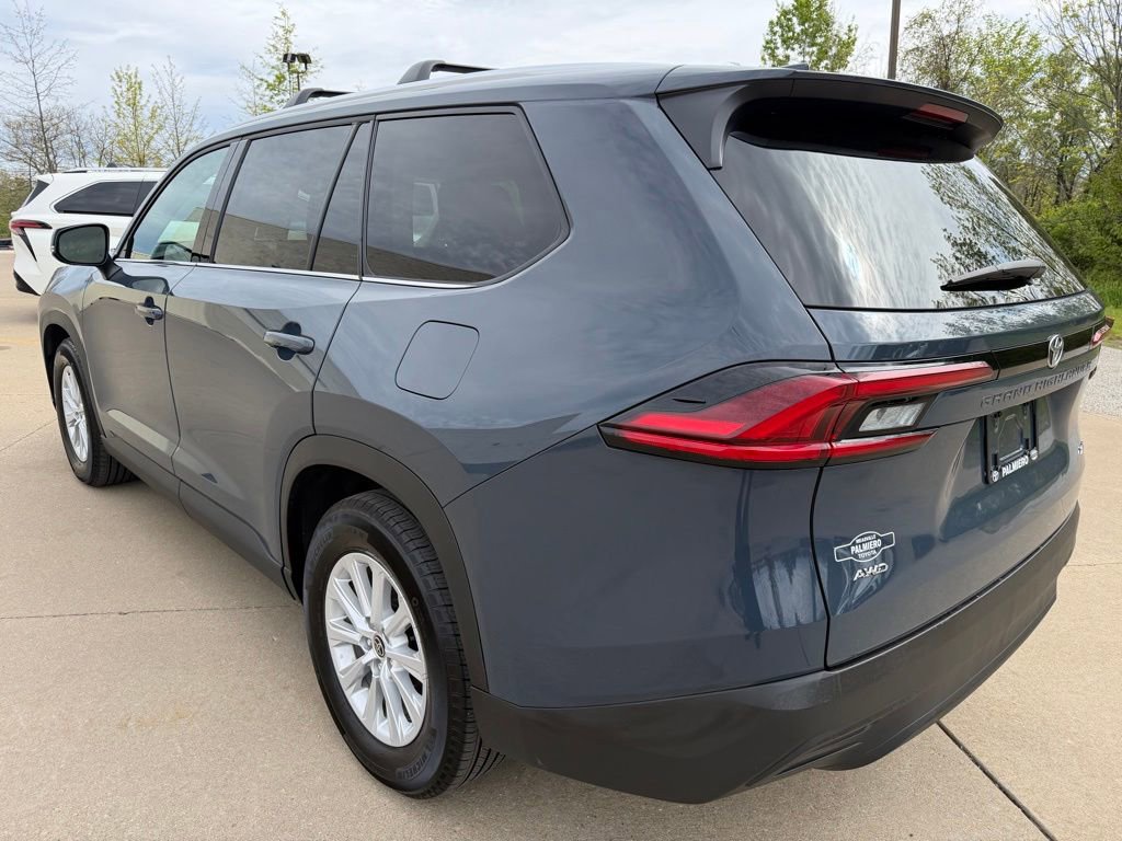 Certified 2025 Toyota Grand Highlander AWD image 3