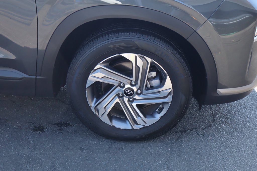 Used 2023 Hyundai Santa Fe SEL FWD image 10