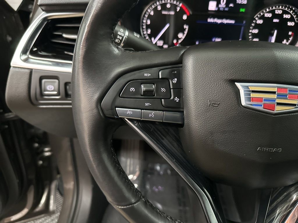 Used 2020 Cadillac XT6 Premium Luxury AWD/4WD image 16