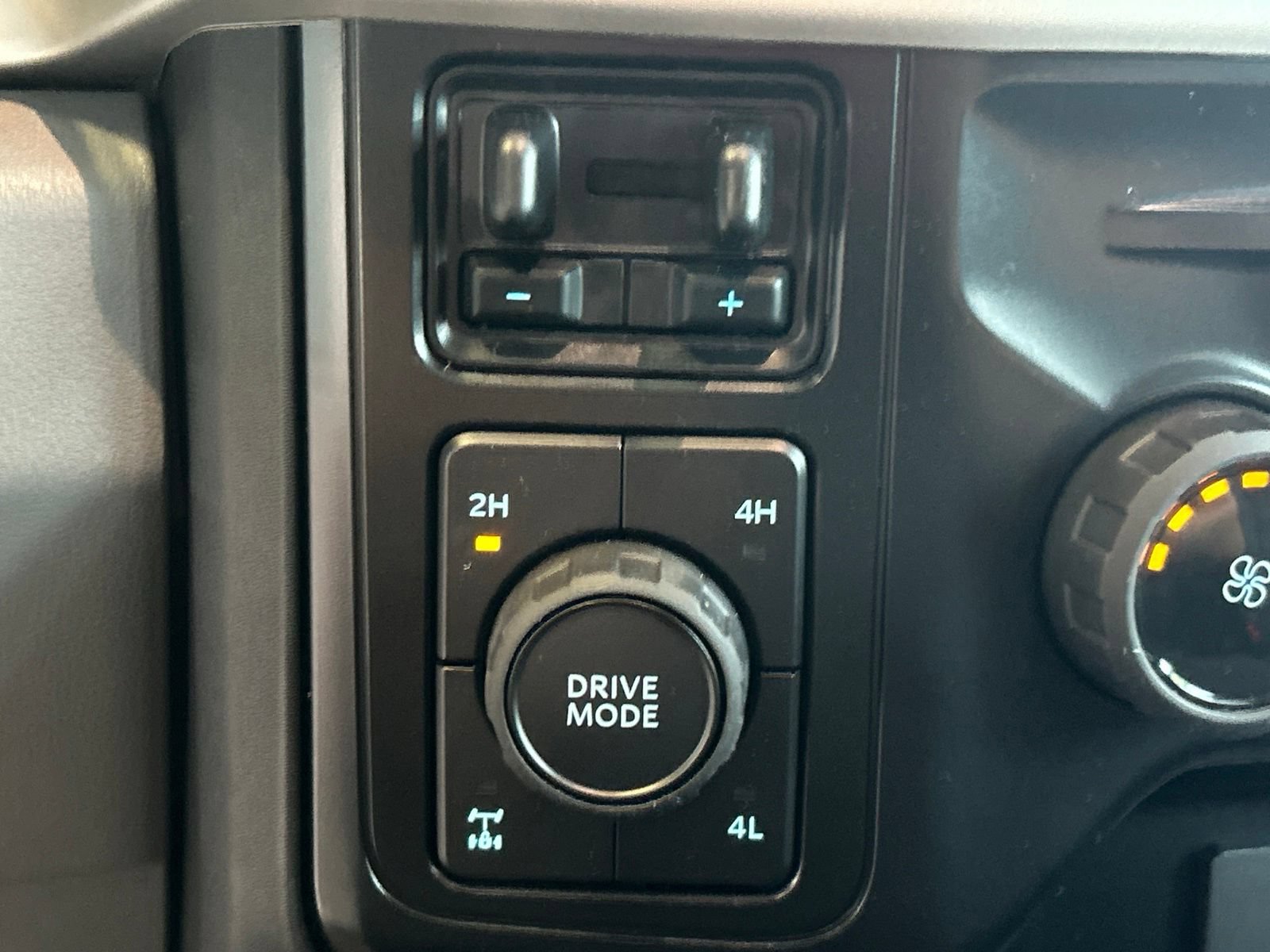 New 2027 Ford F250 XL AWD/4WD image 25