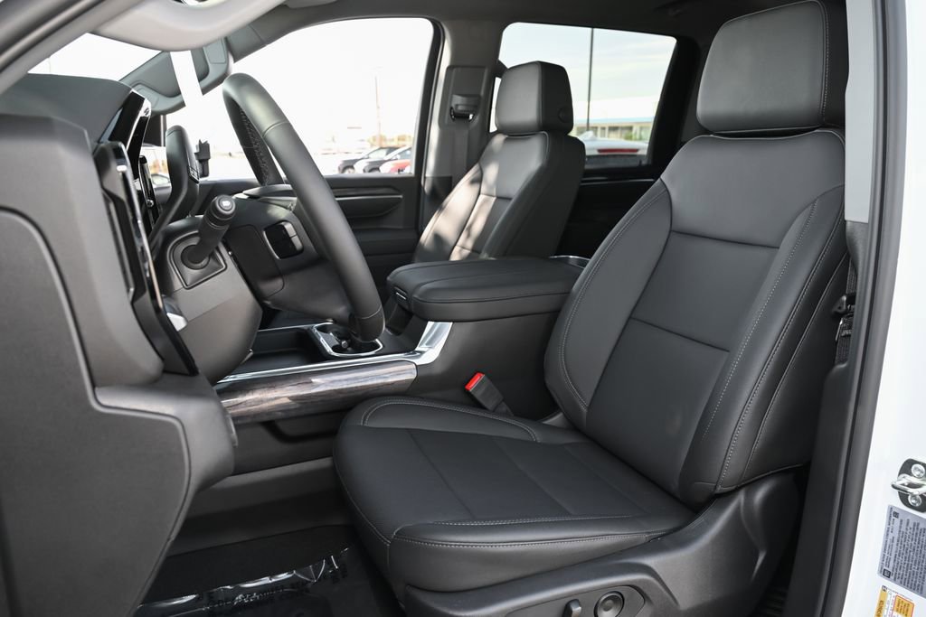 New 2026 Chevrolet Silverado 2500 LTZ w/ LTZ Convenience Package AWD/4WD image 19