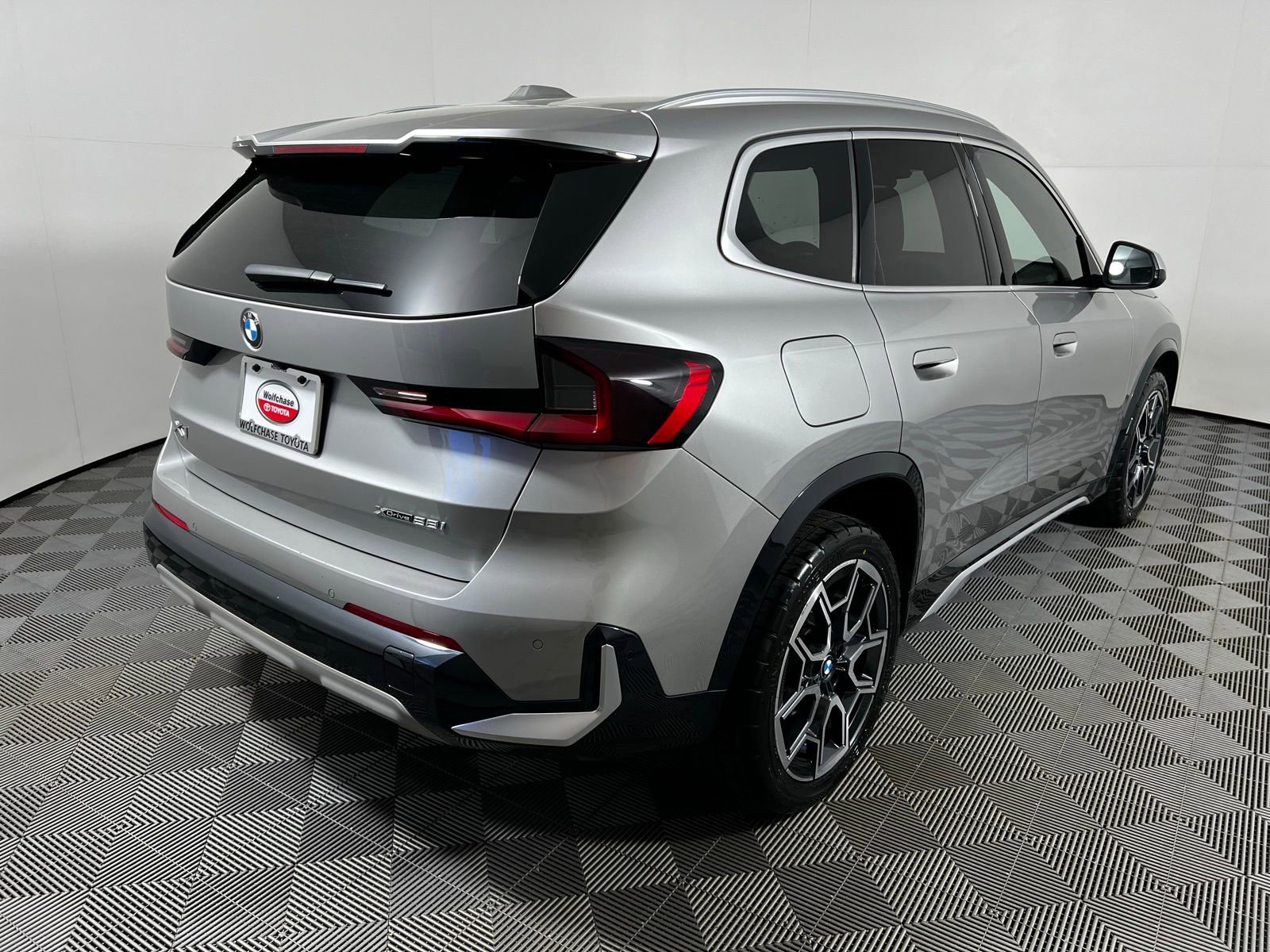 Used 2023 BMW X1 xDrive28i w/ Convenience Package image 5