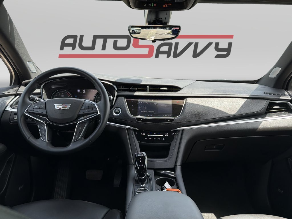 Used 2025 Cadillac XT5 Premium Luxury w/ Technology Package FWD image 17
