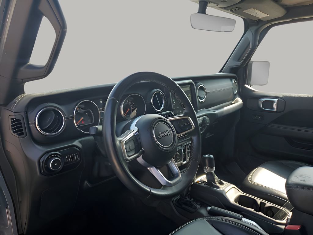 Used 2019 Jeep Wrangler Unlimited Sahara image 28