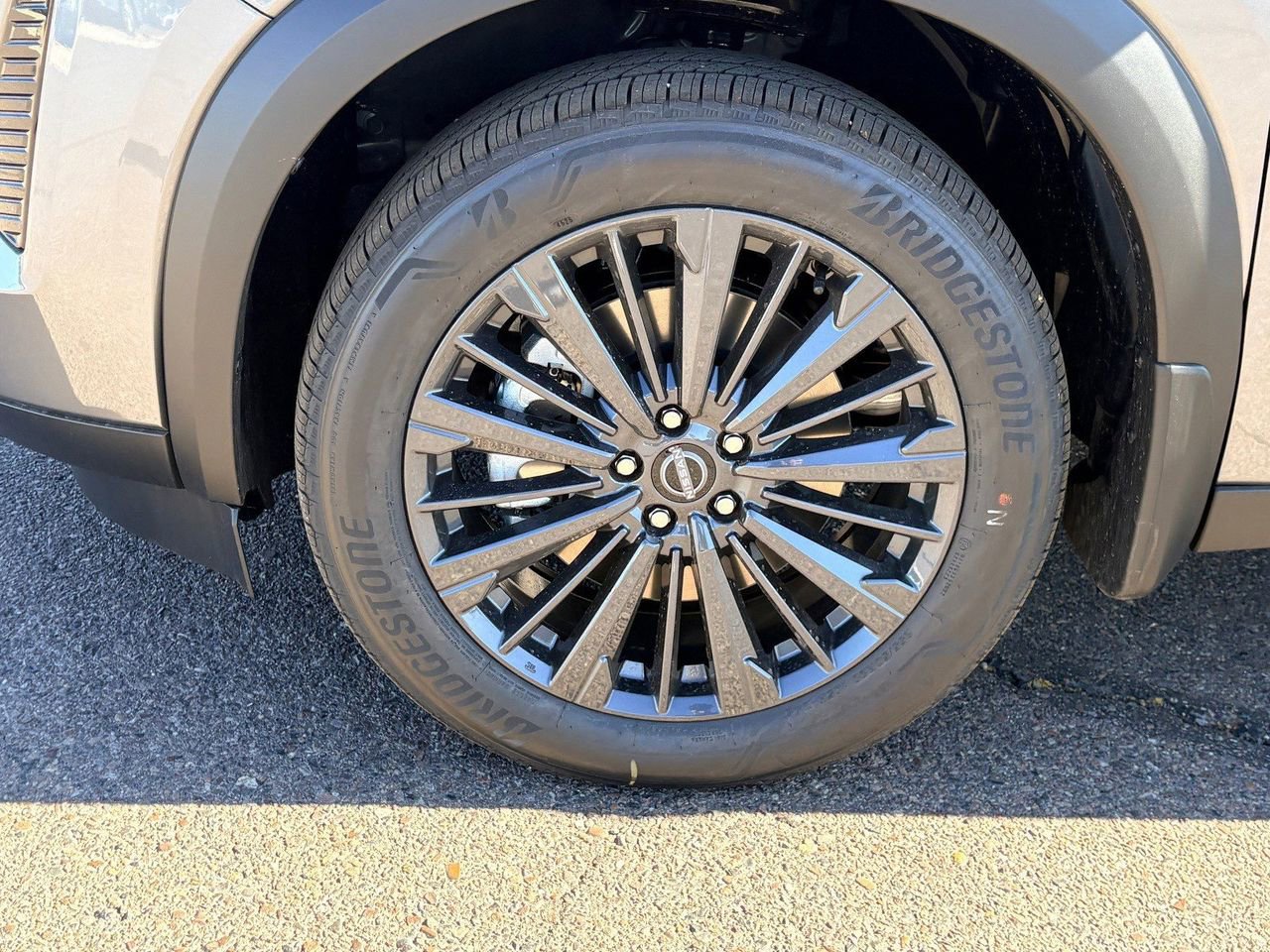 New 2026 Nissan Pathfinder SL w/ SL Premium Package AWD/4WD image 9