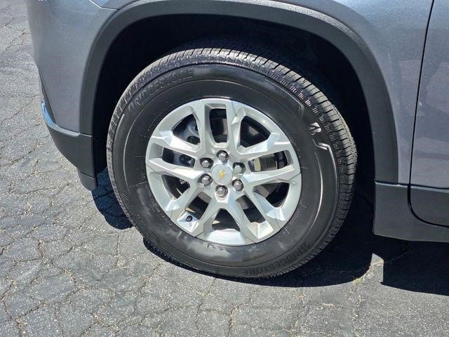 Certified 2021 Chevrolet Traverse LT FWD image 5