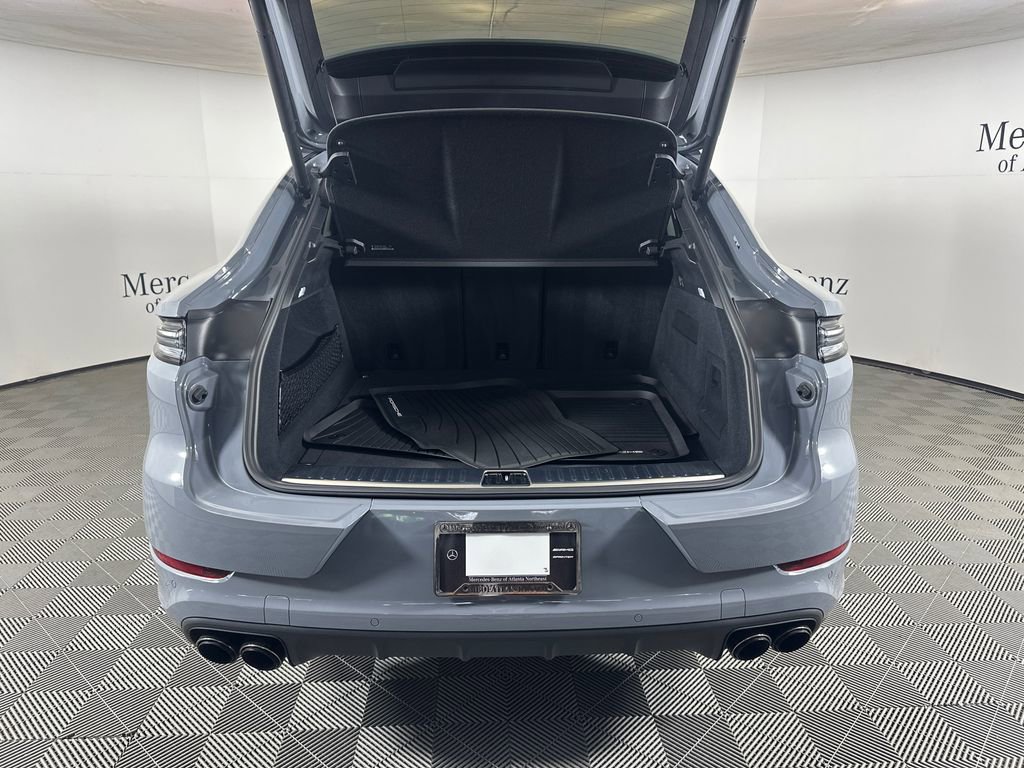 Used 2025 Porsche Cayenne Coupe image 18