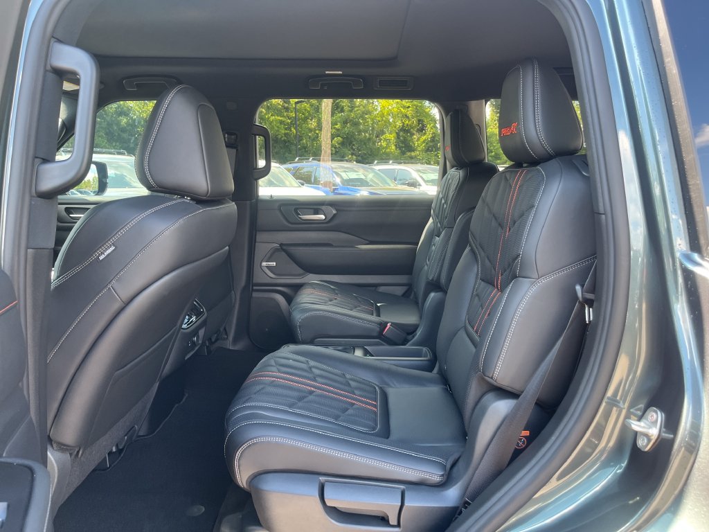 New 2026 Nissan Armada PRO-4X AWD/4WD image 32