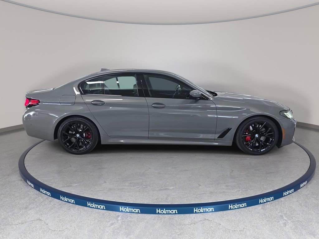 Used 2022 BMW M550i xDrive w/ Dynamic Handling Package AWD/4WD image 5