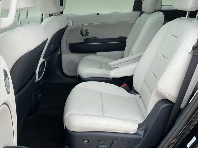 Used 2026 Hyundai Palisade Calligraphy FWD image 14