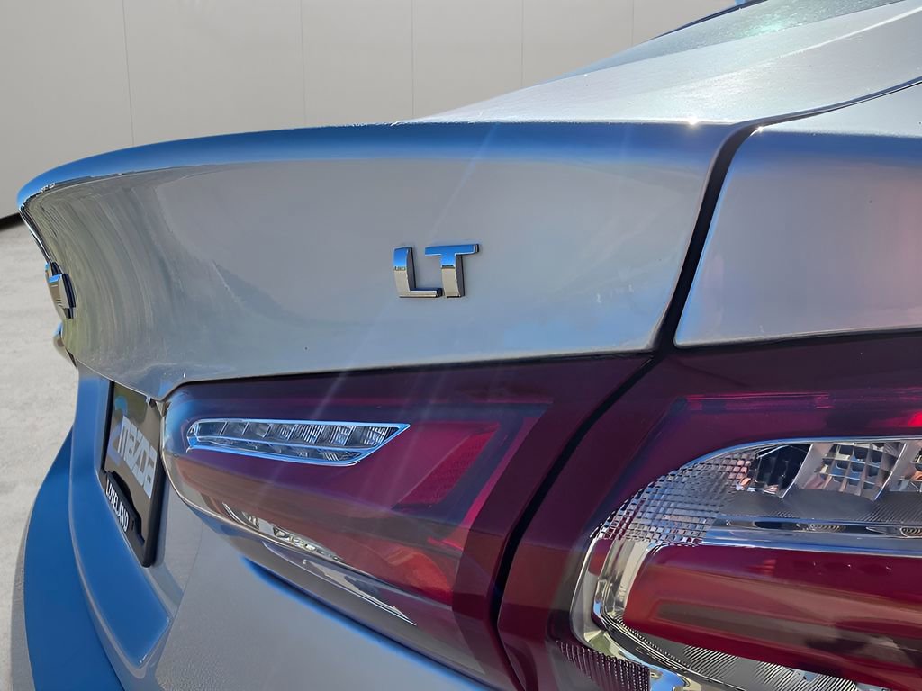 Used 2021 Chevrolet Malibu LT image 9