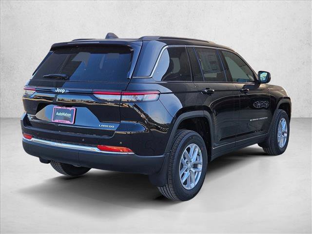 New 2025 Jeep Grand Cherokee Laredo X w/ Luxury Tech Group I video 2