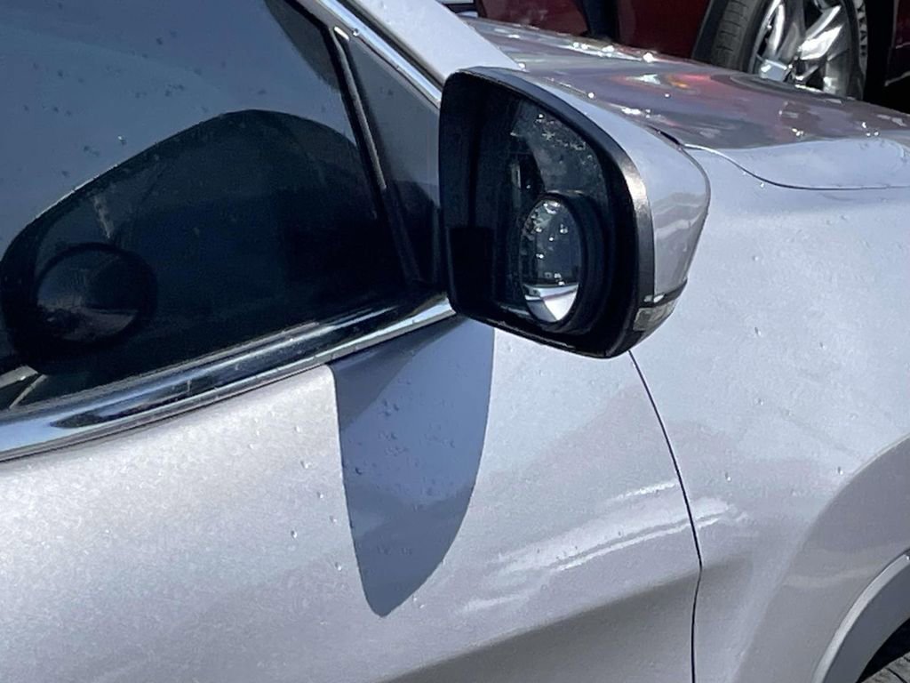 Used 2019 Jeep Cherokee Limited w/ Luxury Group image 37