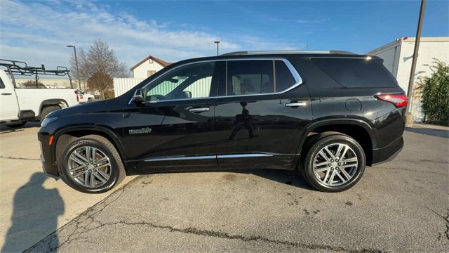 Used 2023 Chevrolet Traverse High Country w/ LPO, Floor Liner Package image 5