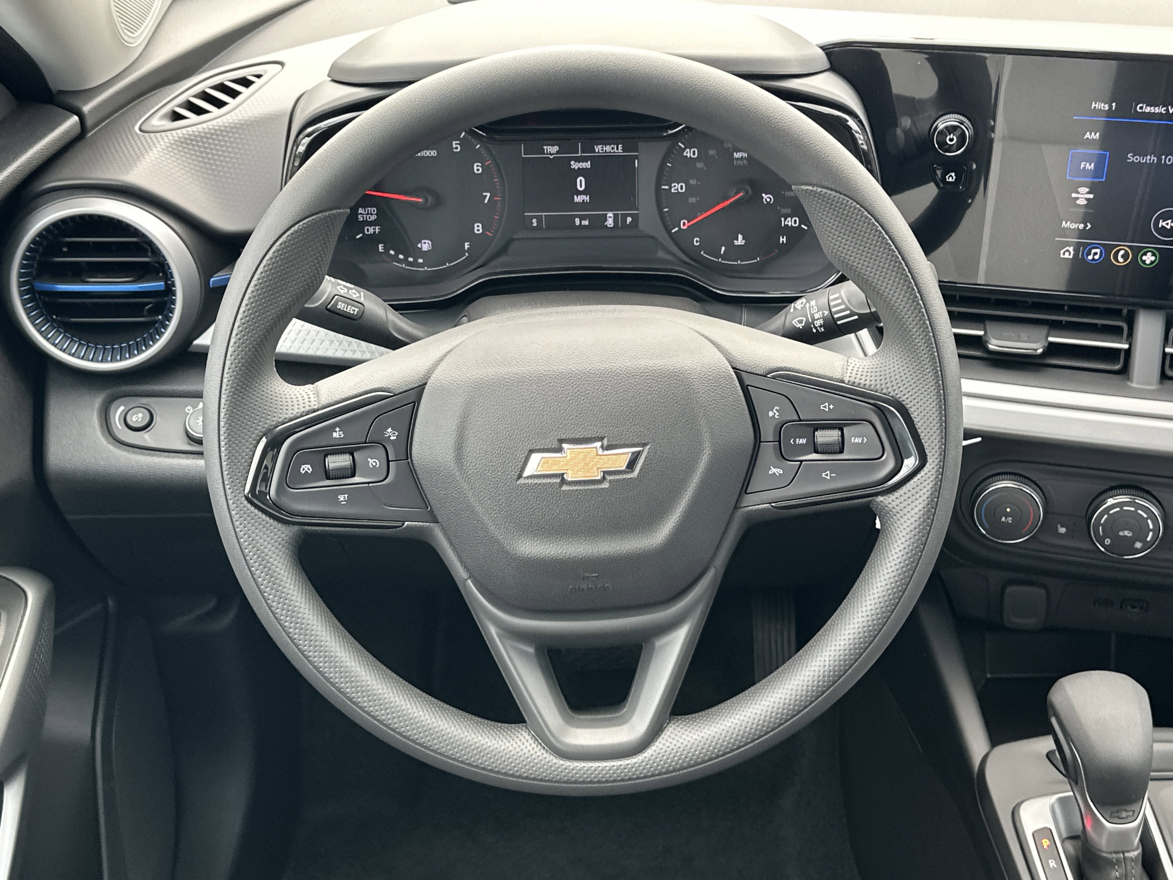 New 2026 Chevrolet Trax LS w/ LS Convenience Package FWD image 25